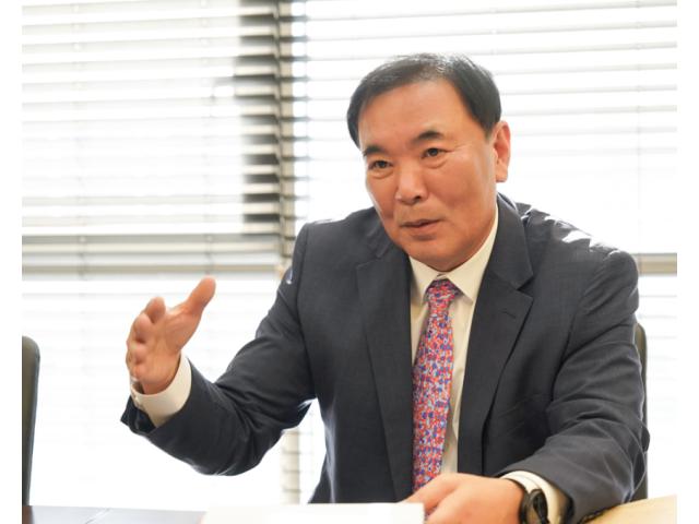 재건축 조합이 관련법규상의 최고절차를 제대로 이행했다고 보기 어렵다는 이유로 원고 재건축 조합의 청구를 전부 기각한 사례